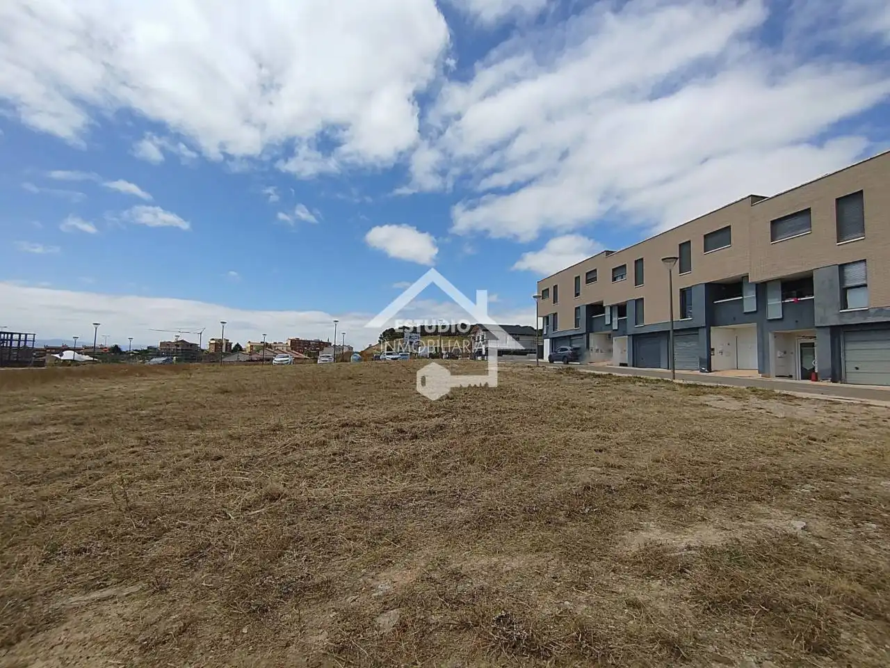 Residencial en venda en Viana