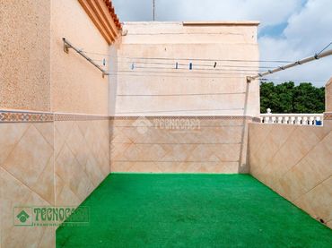 Casa aparellada en venda a El Ejido Ciudad