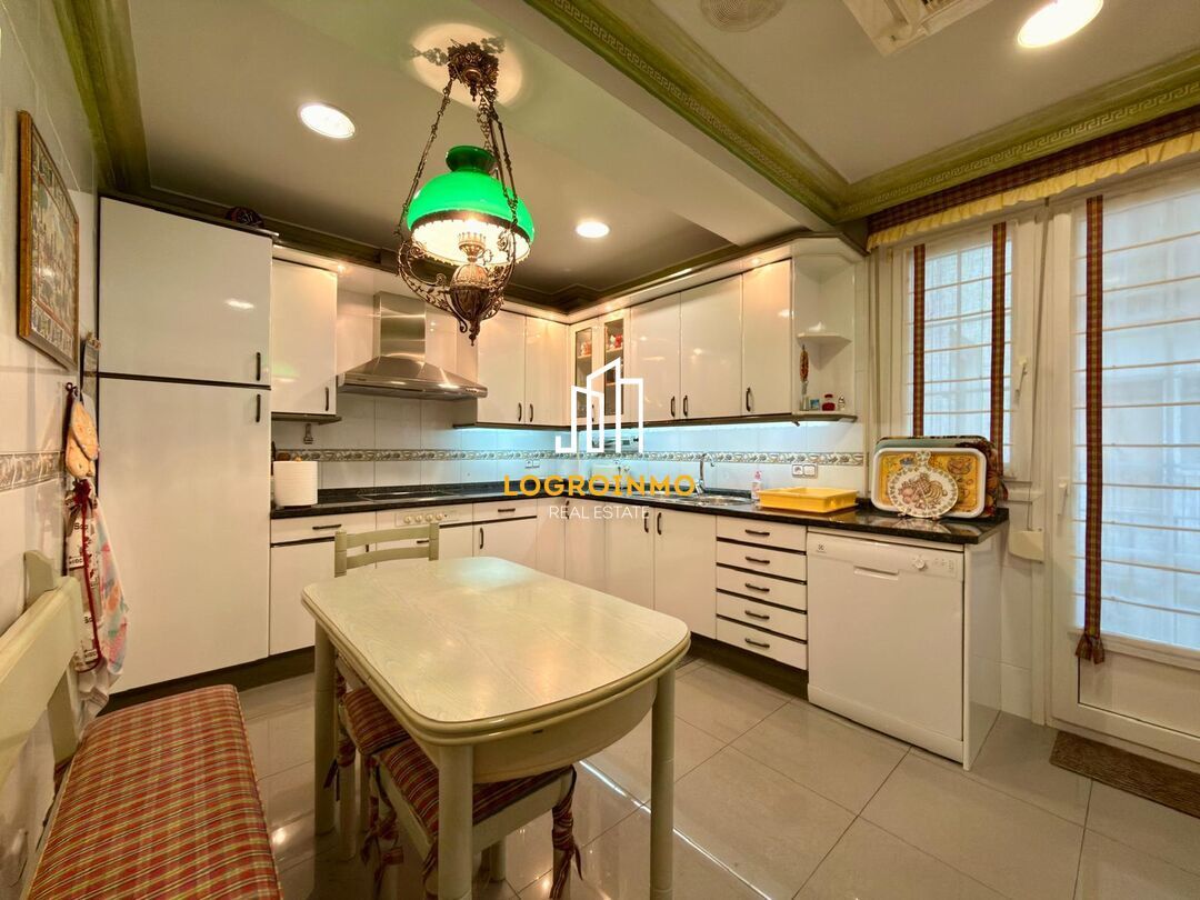 Piso en venta en Gran Via, Centro