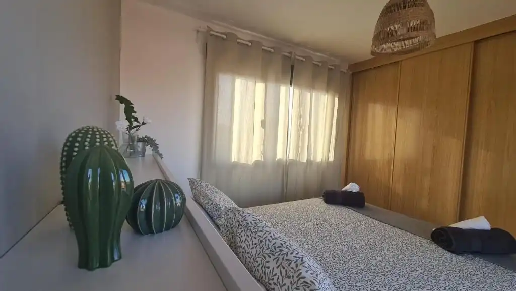 Dormitori de Casa o xalet en venda en La Oliva amb Jardí privat i Piscina comunitària