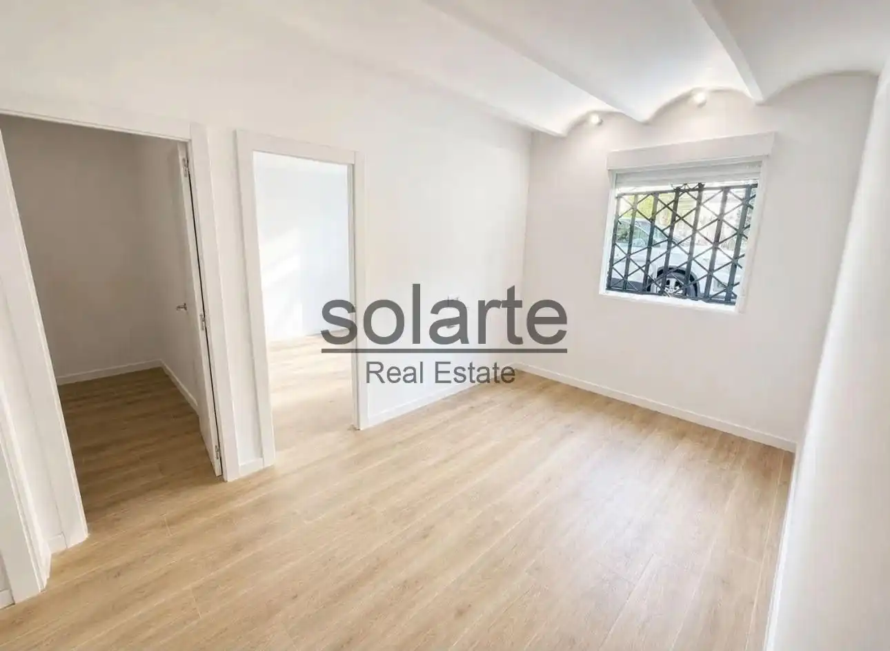 Planta baixa en venda a L'Hospitalet de Llobregat, Barcelona