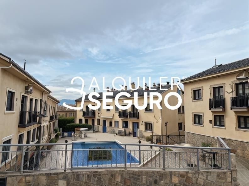 Exterior view of Flat to rent in Collado Villalba  with Heating, Swimming Pool and Furnished