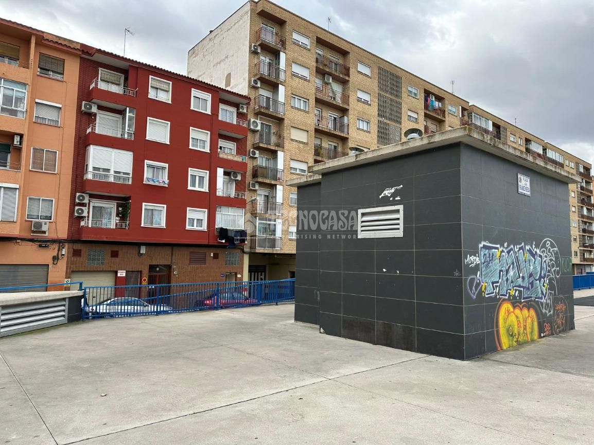 Exterior view of Garage for sale in  Zaragoza Capital