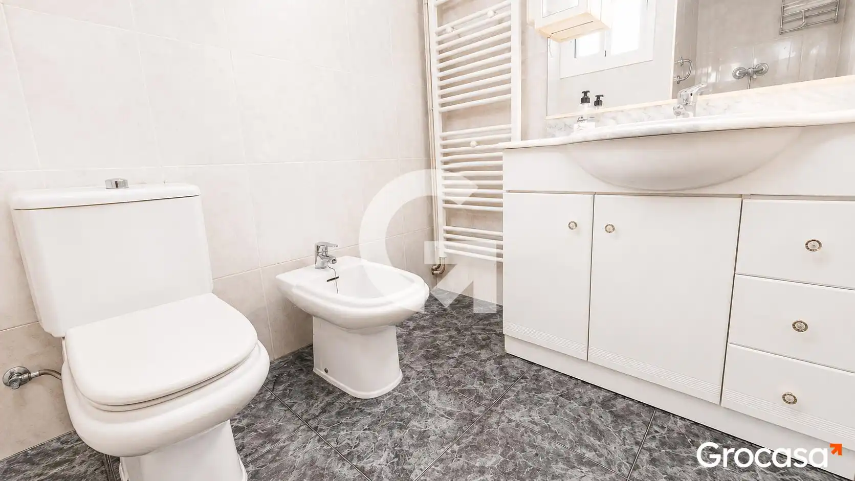 Baño de Piso en venta en Vilanova i la Geltrú con Calefacción