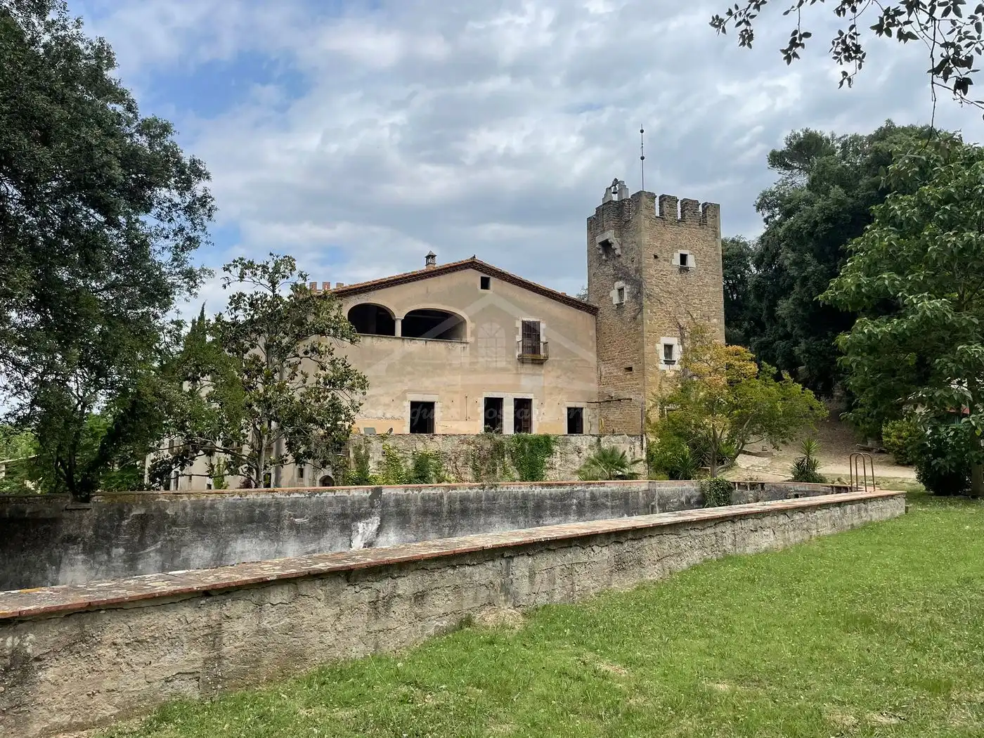 Exterior view of Country homes for sale in Flaçà  with Air Conditioner, Heating and Private garden