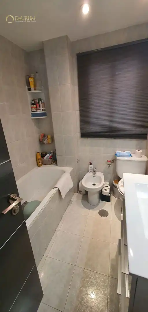 Bany de Pis en venda en Coslada amb Aire condicionat, Calefacció i Terrassa