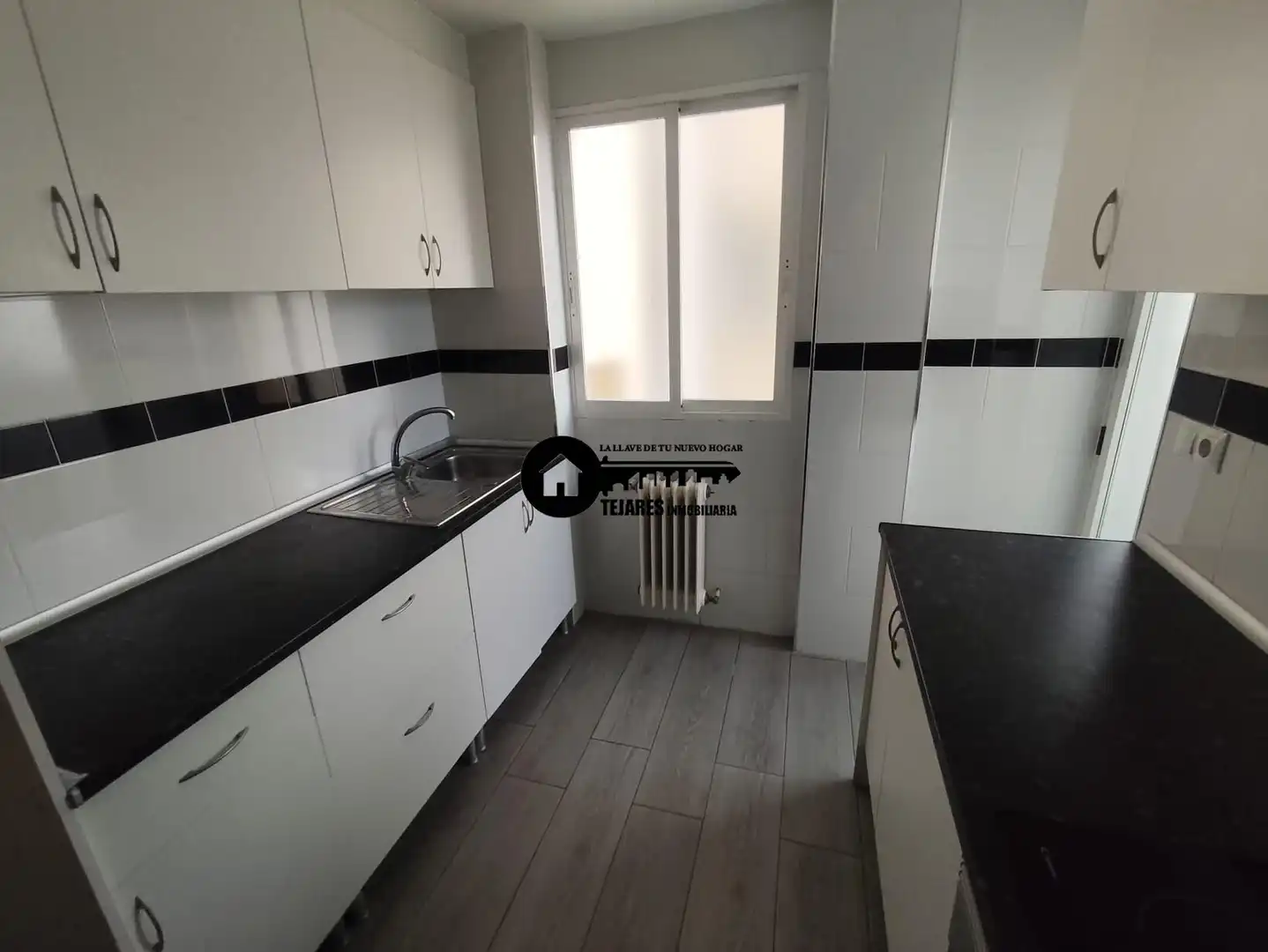 Cocina de Piso en venta en Albacete con Calefacción, Trastero y Balcón