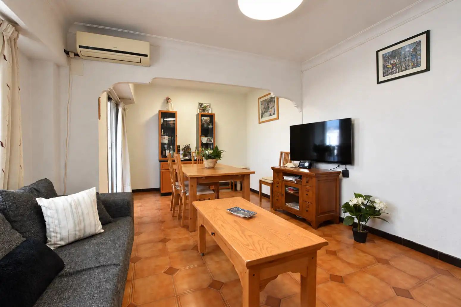 Living room of Flat for sale in Rafelbuñol / Rafelbunyol  with Air Conditioner, Storage room and Balcony