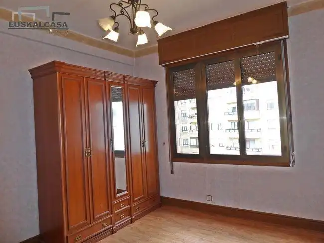 Bedroom of Flat for sale in Bilbao   with Heating and Terrace