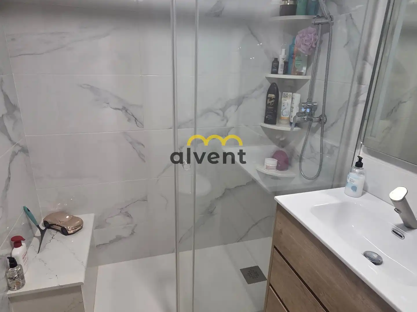 Baño de Piso en venta en Lloret de Mar con Aire acondicionado, Calefacción y Terraza