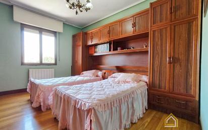 Bedroom of Flat for sale in Muskiz  with Heating, Furnished and Balcony