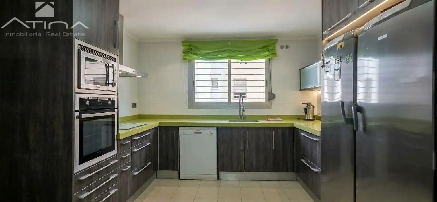 Houses for sale in Oliva, Valencia