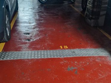 Einzelparkplatz zur Miete in Carrer Tres d'Abril 12