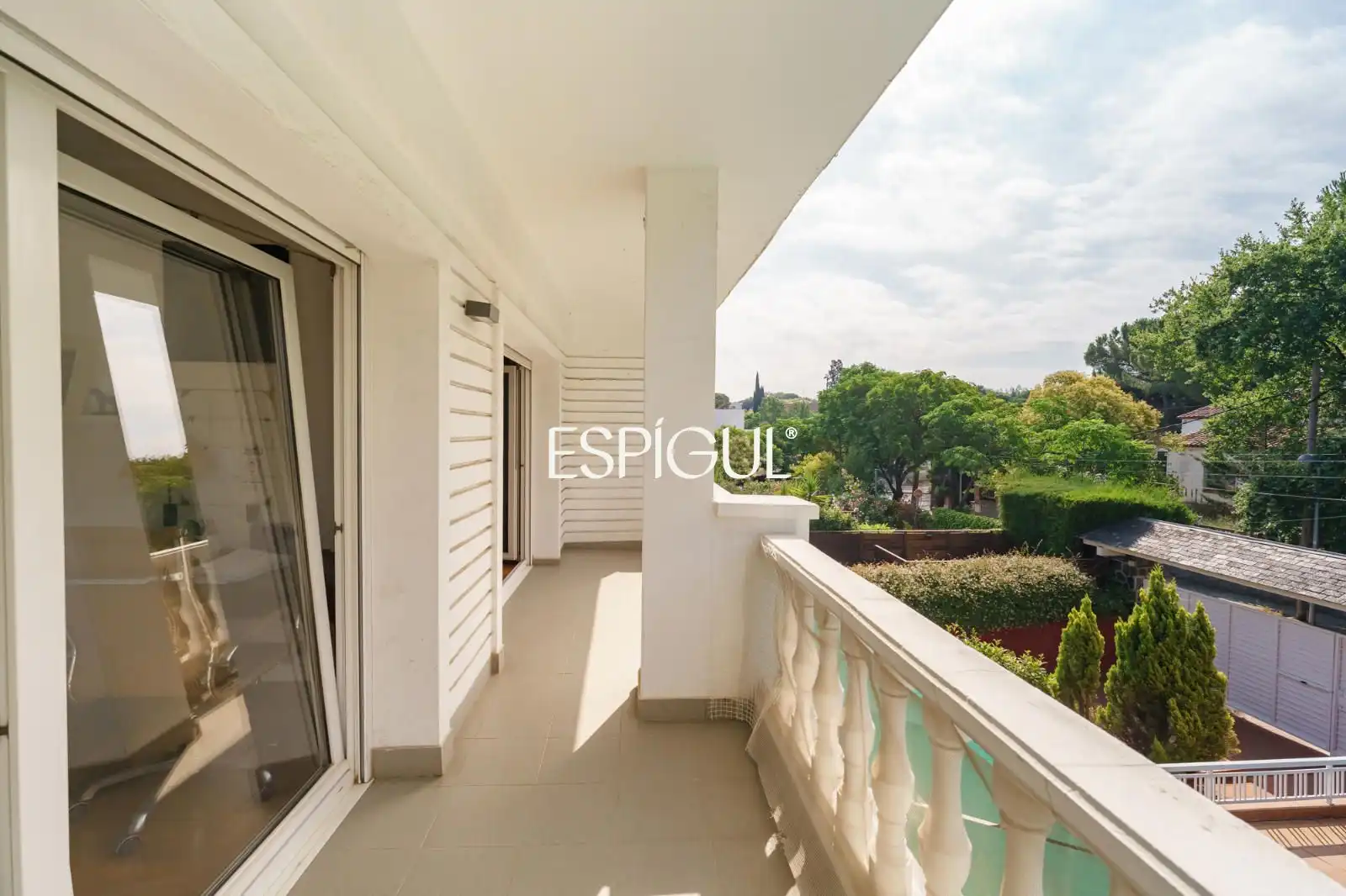 Terrace of Houses for sale in Sant Cugat del Vallès  with Air Conditioner, Heating and Parquet flooring