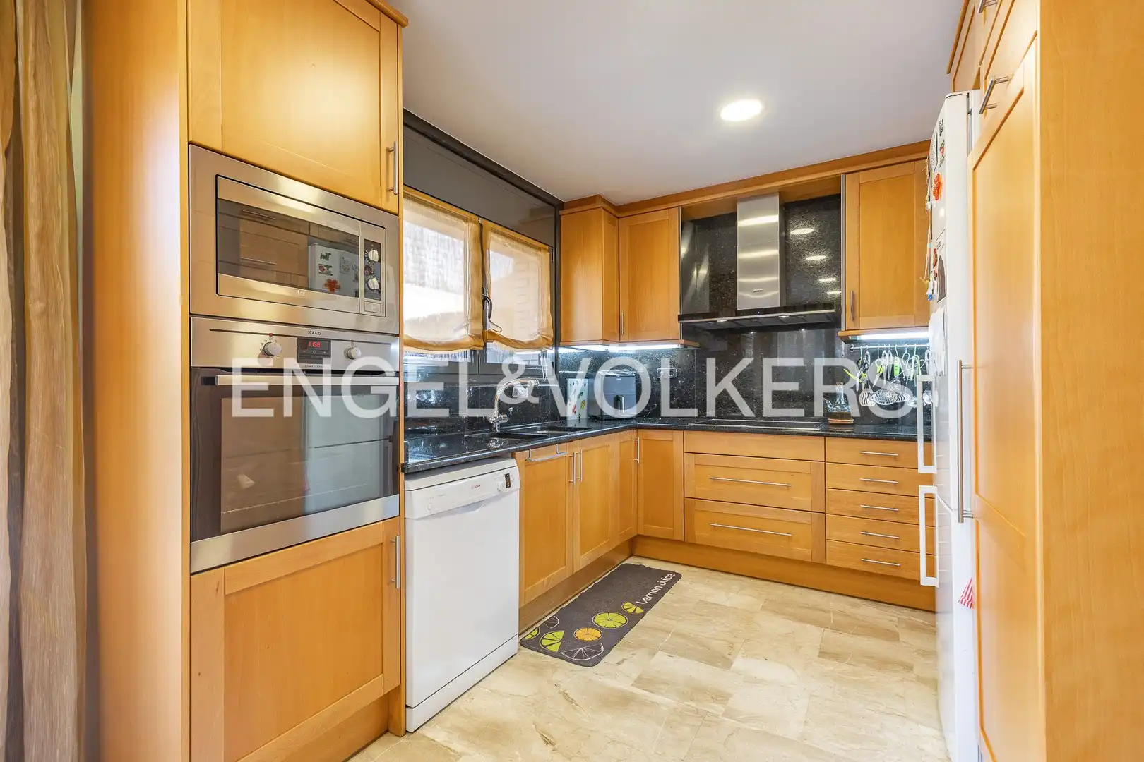 Kitchen of Detached homes for sale in Sant Quirze del Vallès  with Air Conditioner, Heating and Terrace