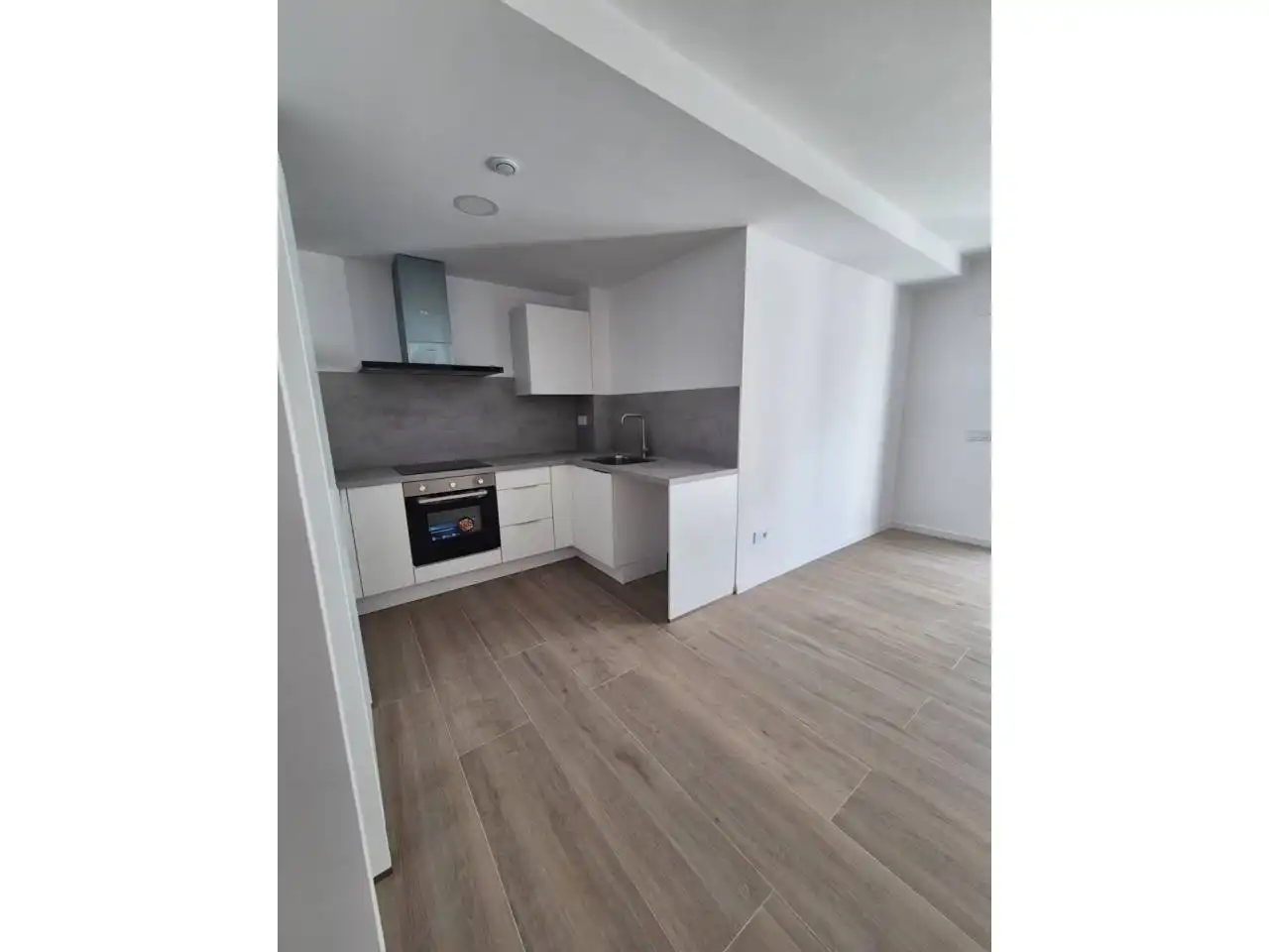 Cuina de Pis de lloguer en Terrassa amb Aire condicionat, Calefacció i Parquet