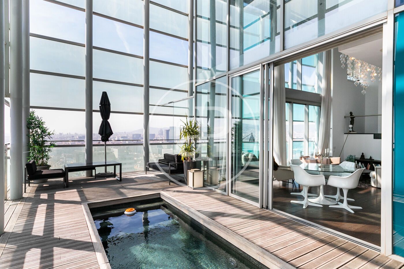 Terraza de Ático de alquiler en  Barcelona Capital con Aire acondicionado, Calefacción y Jardín privado