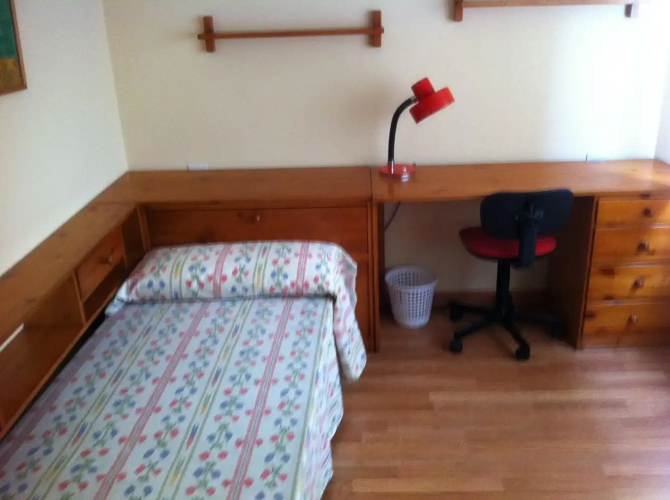 Bedroom of Attic for rent in Ferrol  with Heating, Parquet flooring and Furnished