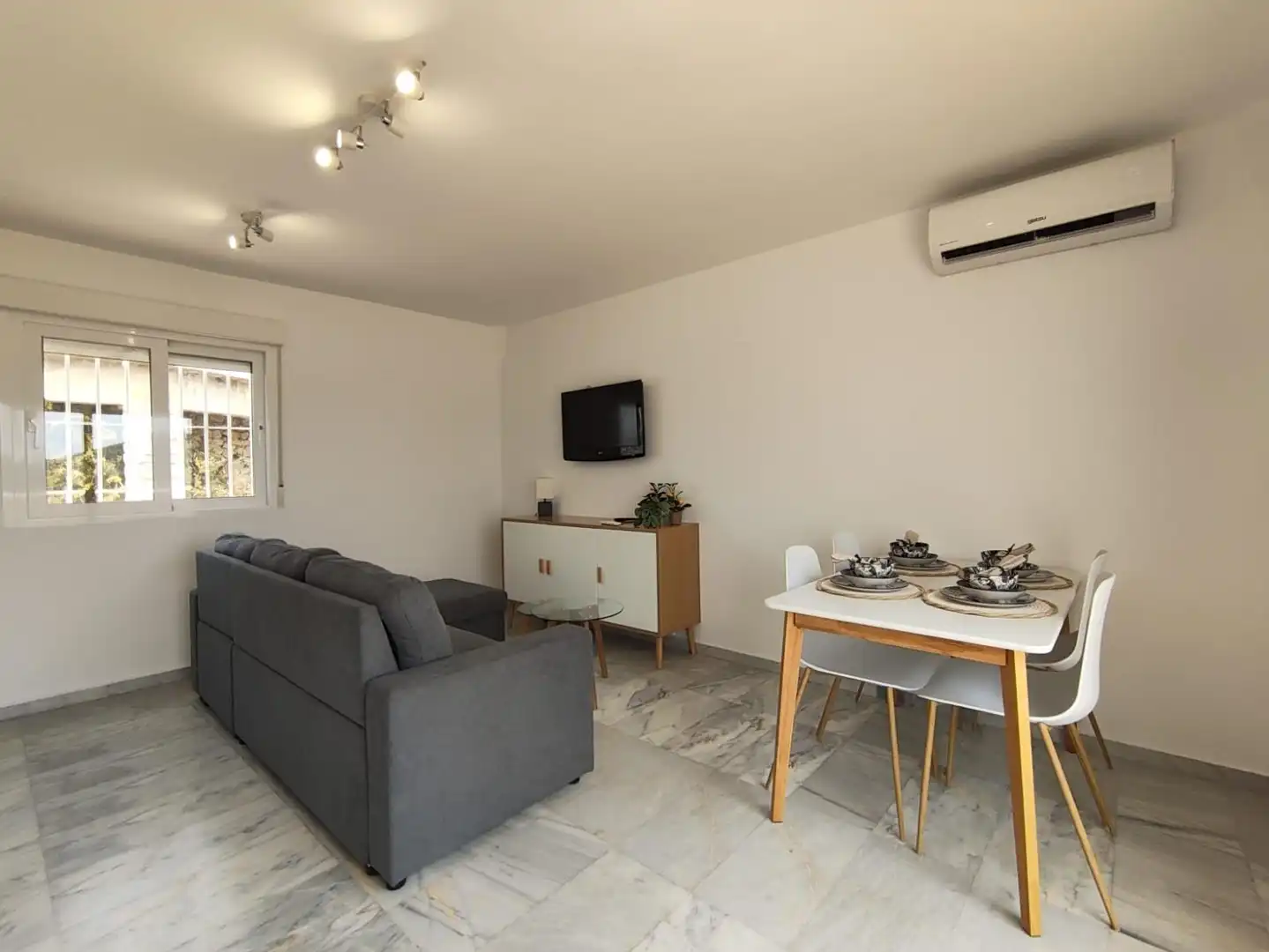 Sala de estar de Apartamento en venta en Benidorm con Aire acondicionado, Terraza y Balcón