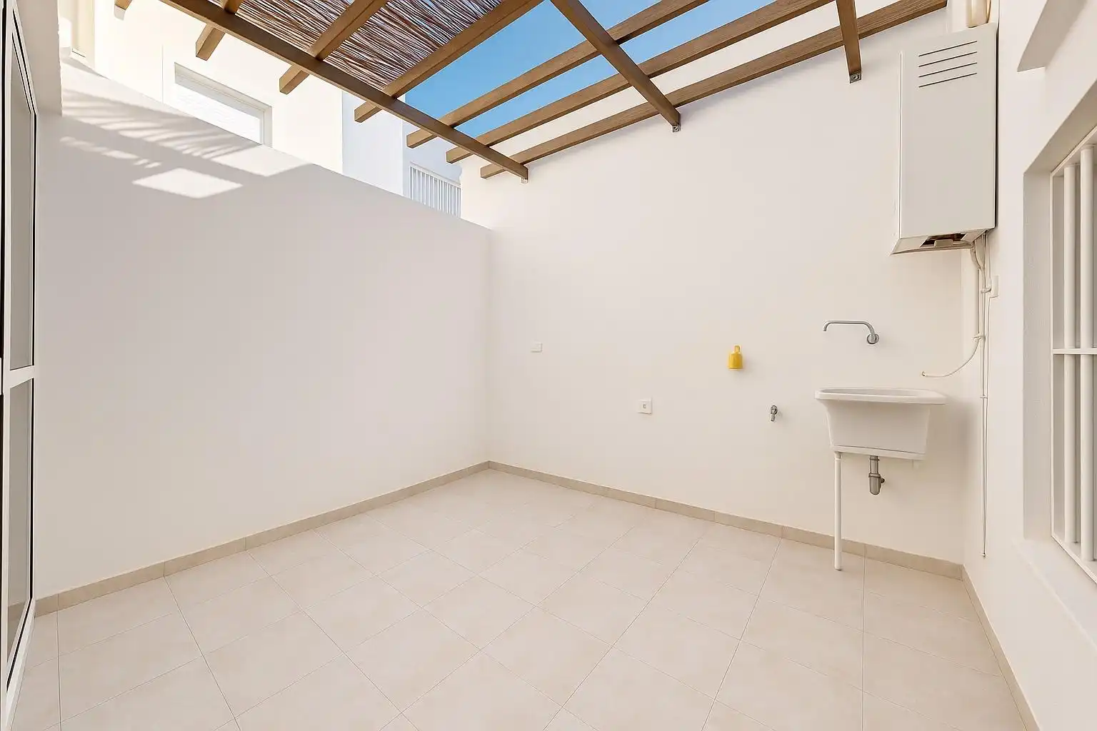 Casa o xalet en venda a EMILIO GURUZETA (R), 2, El Puerto - Romanilla