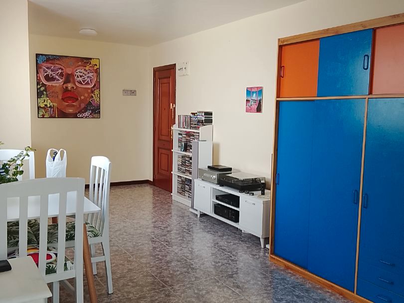 Wohnzimmer von Abstellraum zum Verkauf in Santander