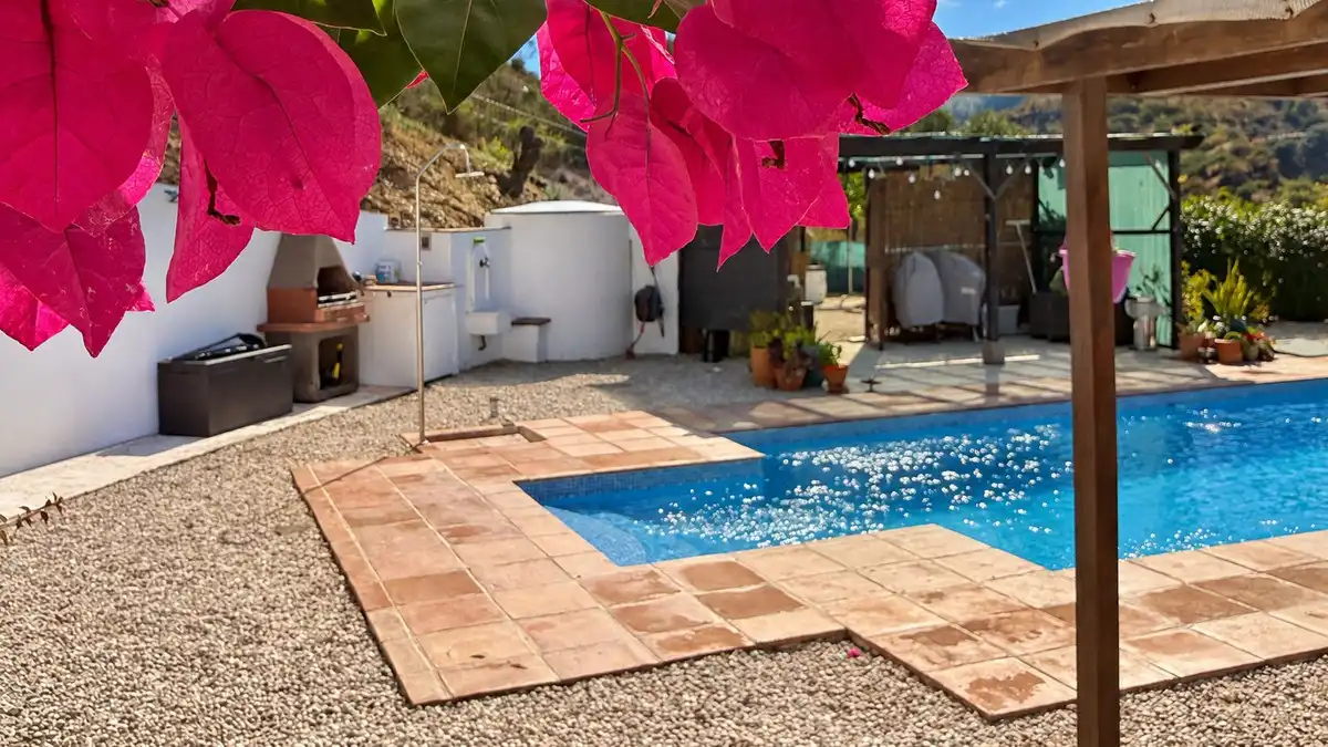 Piscina de Casa o xalet en venda en Colmenar amb Aire condicionat, Jardí privat i Terrassa