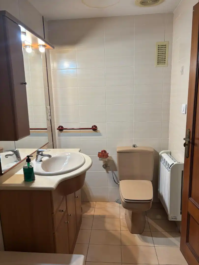 Baño de Piso en venta en Valencia con Aire acondicionado, Trastero y Amueblado