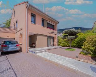 Vista exterior de Casa o xalet en venda en El Escorial amb Aire condicionat, Terrassa i Balcó