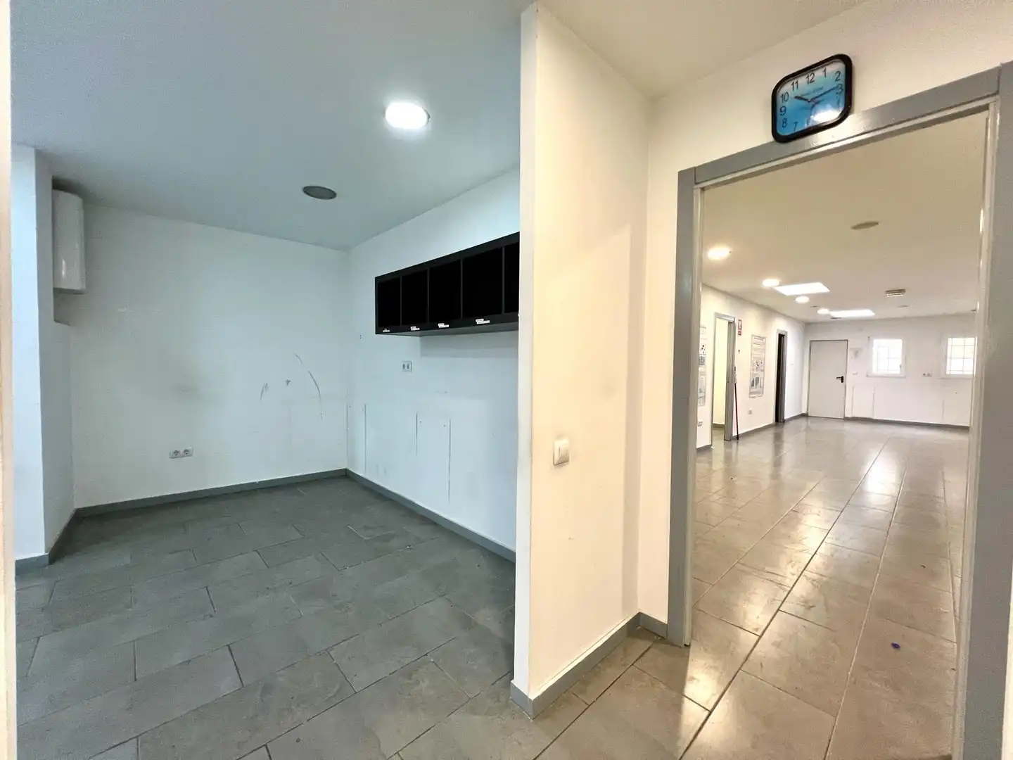 Büro zur Miete in Carrer de Llorens i Barba, El Baix Guinardó