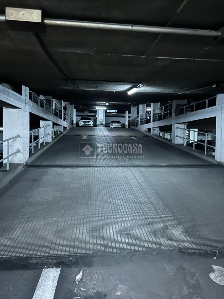 Aparcament de Garatge en venda en  Madrid Capital