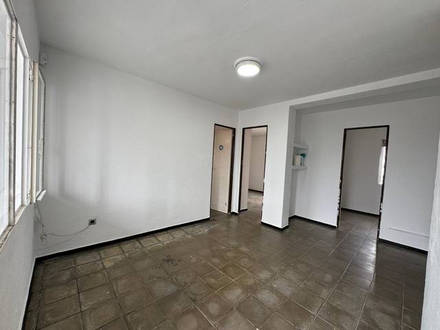 Piso en Venta en Calle Valerito en San Pablo