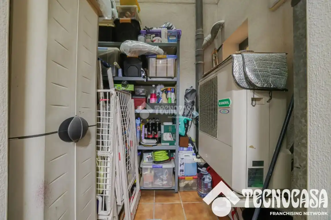 Piso en venta en Rubí con Aire acondicionado, Calefacción y Parquet