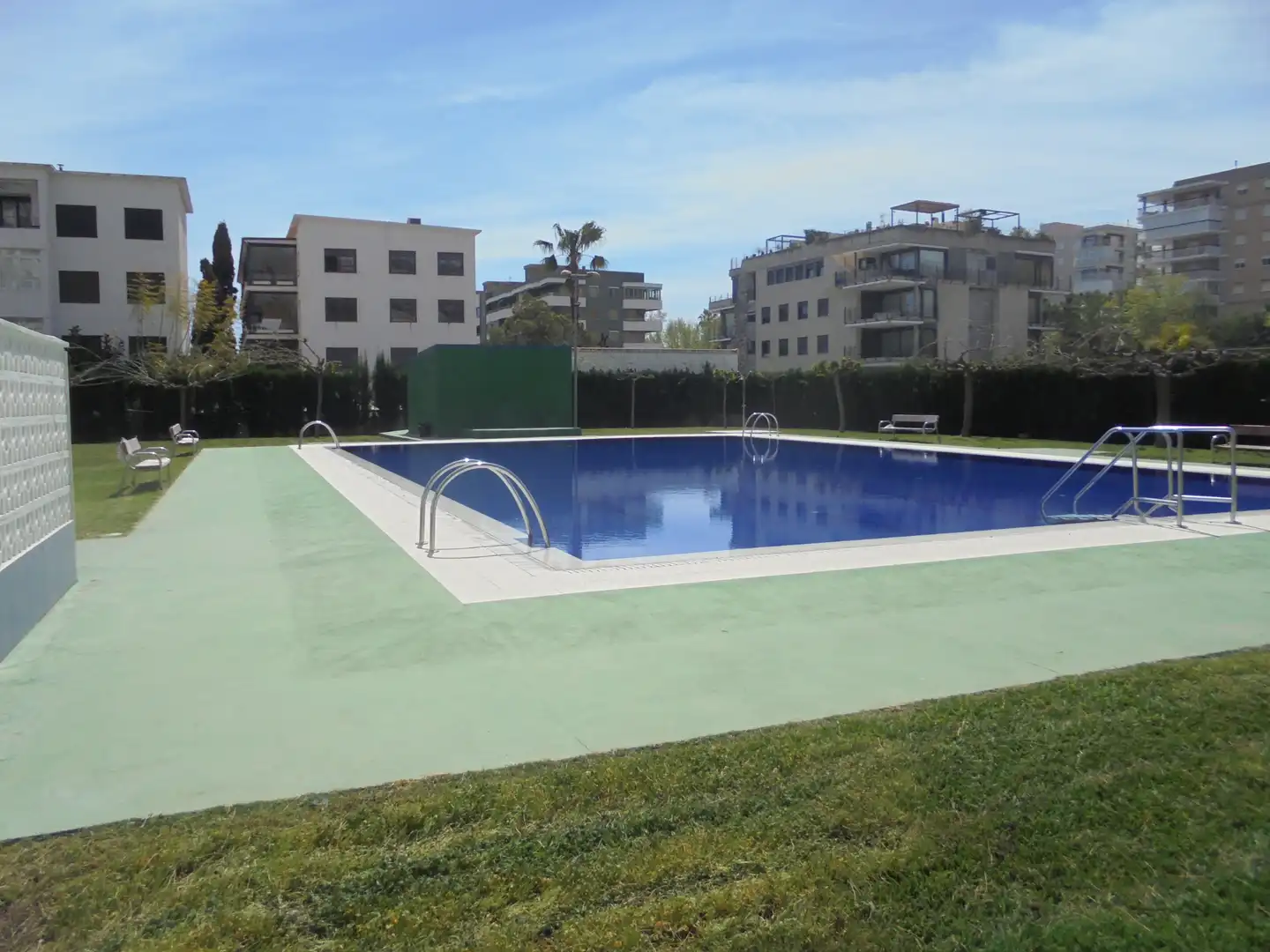 Schwimmbecken von Wohnungen zur Miete in Benicasim / Benicàssim mit Privatgarten, Terrasse und Möbliert