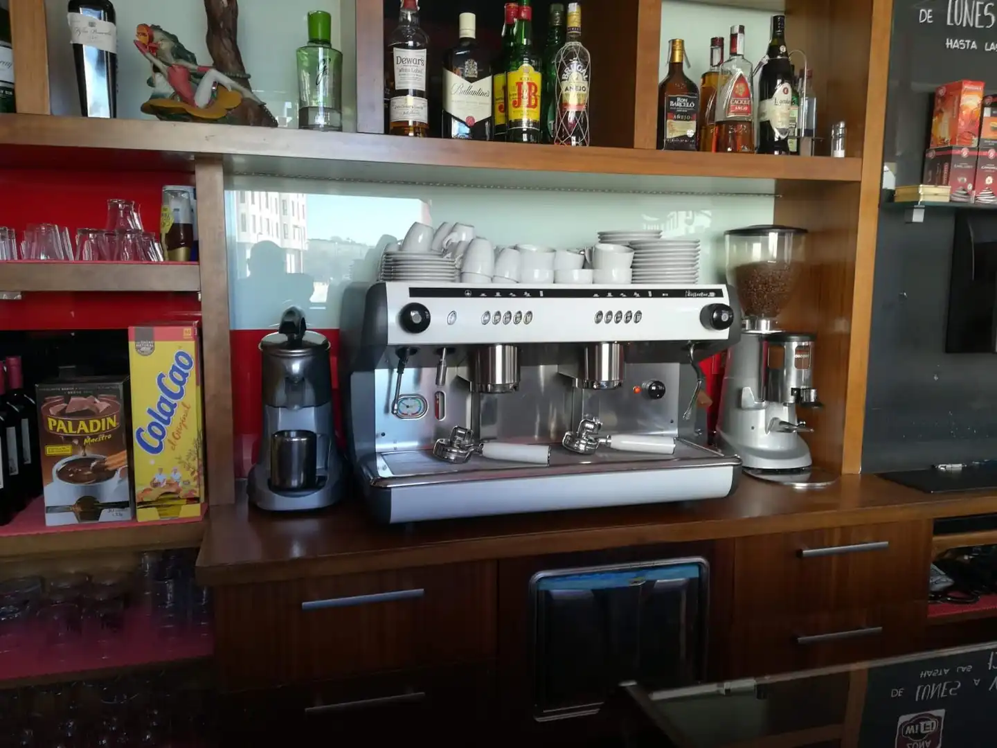 Commercial properties for rent in Calle Hornillos, Universidad - Las Huelgas