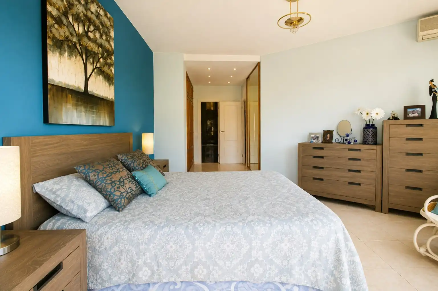 Bedroom of Duplexes for sale in L'Hospitalet de Llobregat  with Air Conditioner, Heating and Terrace
