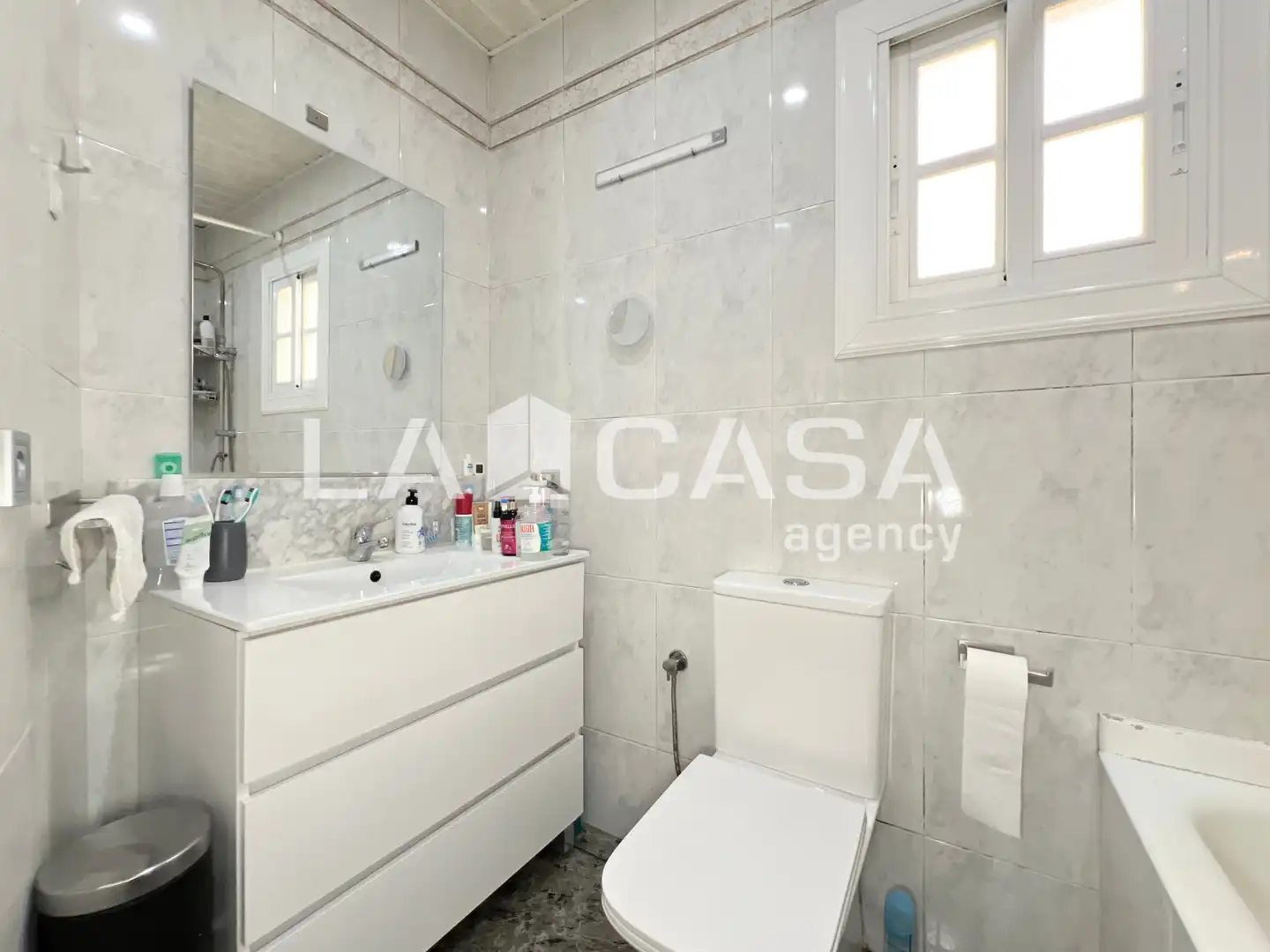 Bathroom of Attic for sale in Barcelona  with Terrace