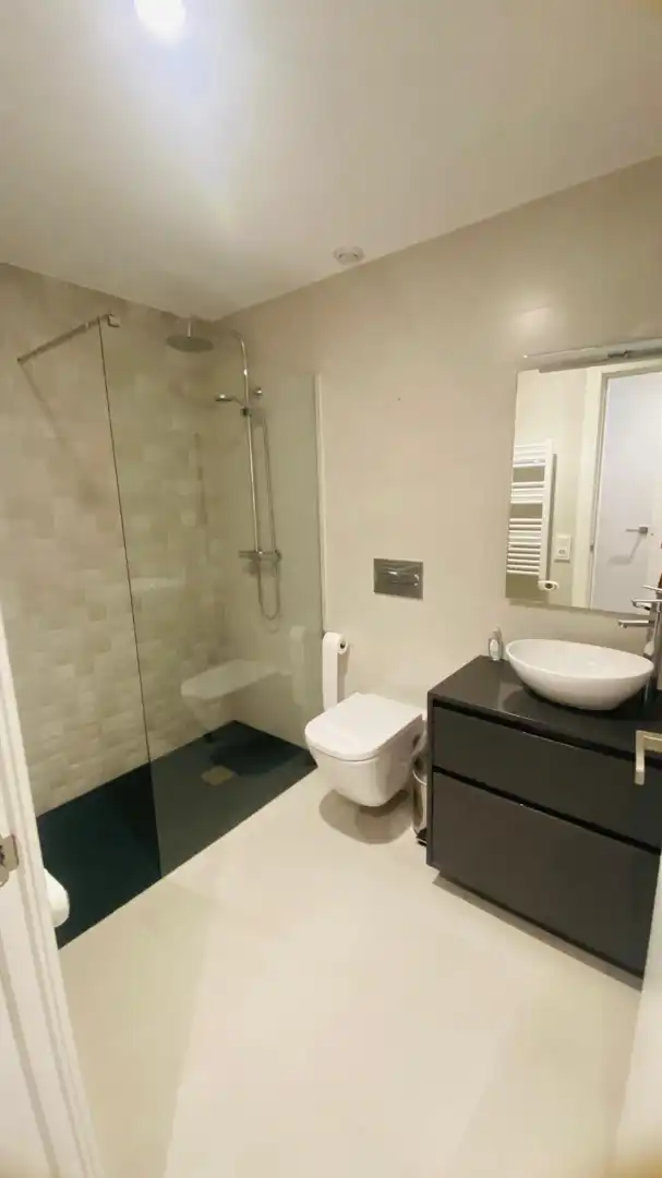 Bathroom of Flat for sale in Palamós  with Air Conditioner, Heating and Terrace