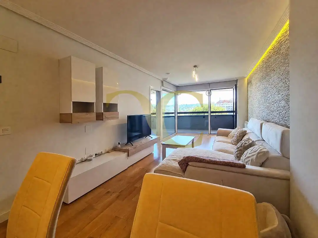 Sala d'estar de Pis en venda en Oviedo  amb Aire condicionat, Calefacció i Terrassa