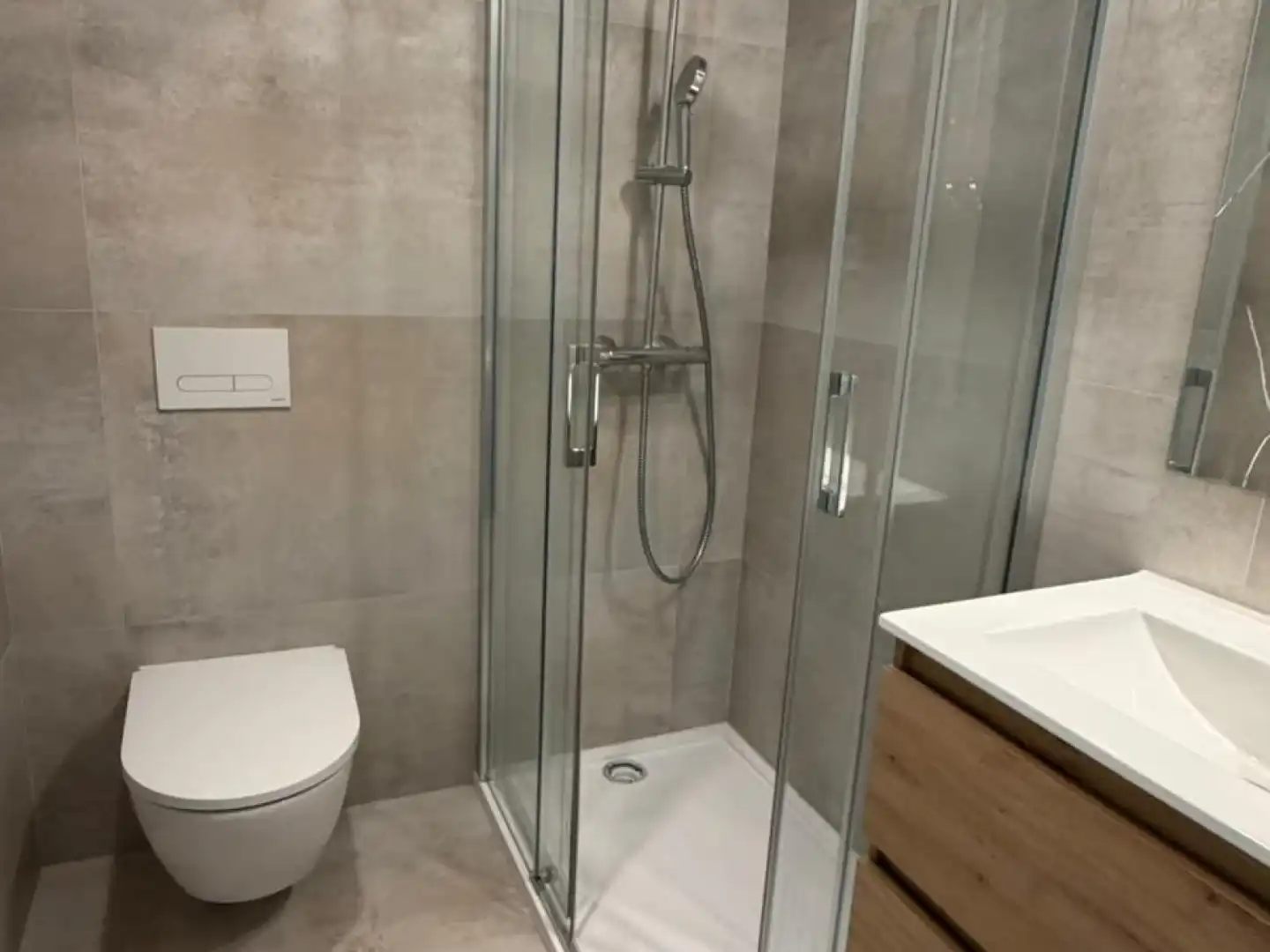 Bathroom of Flat for rent in Murcia  with Air Conditioner, Heating and Swimming Pool