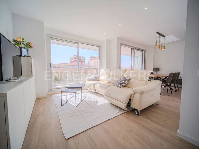 Piso en Alquiler en Calle Deportista Mar Jover, 43 en Benalúa