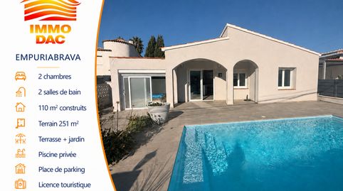Foto 2 de Casa o chalet en venta en Carrer Badia, Muga - Gran Reserva - Badia, Empuriabrava