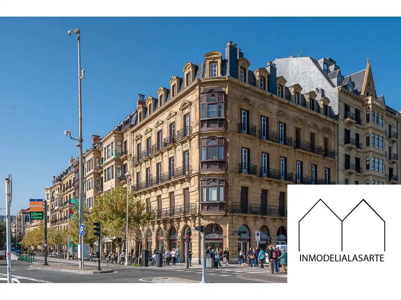 Vista exterior de Pis en venda en Donostia - San Sebastián  amb Calefacció i Balcó