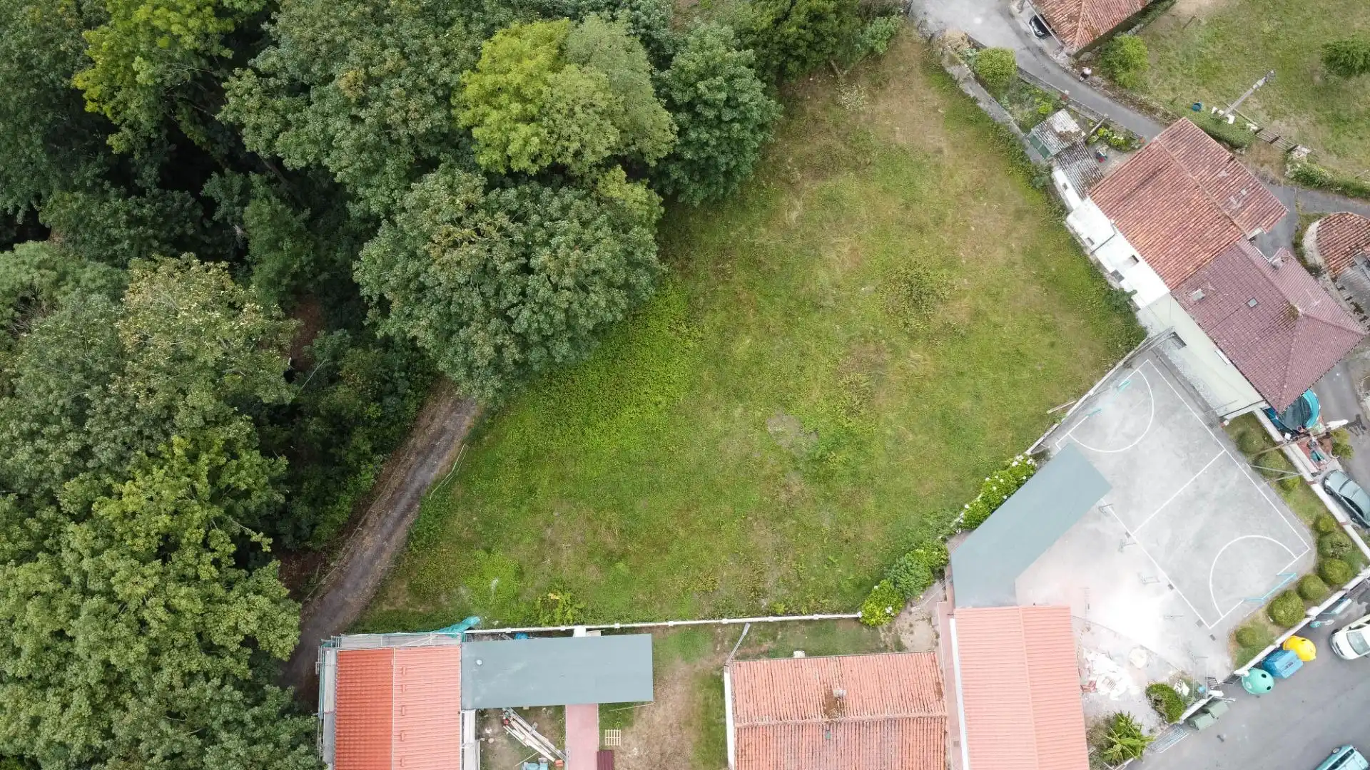 Casa o xalet en venda en Oviedo  amb Calefacció, Jardí privat i Terrassa