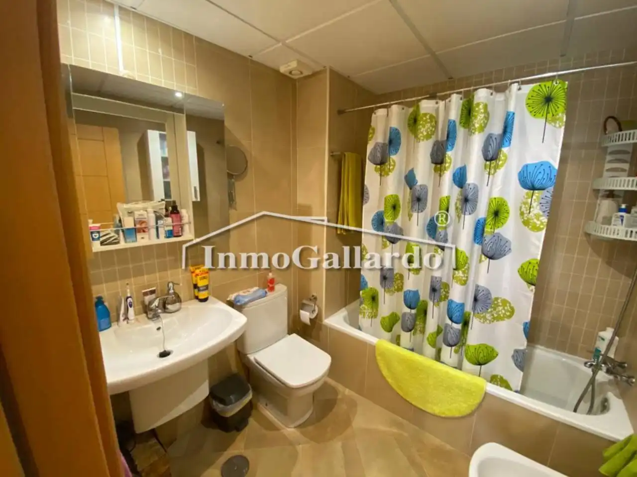 Badezimmer von Dachboden zum Verkauf in Rincón de la Victoria mit Klimaanlage, Terrasse und Abstellraum