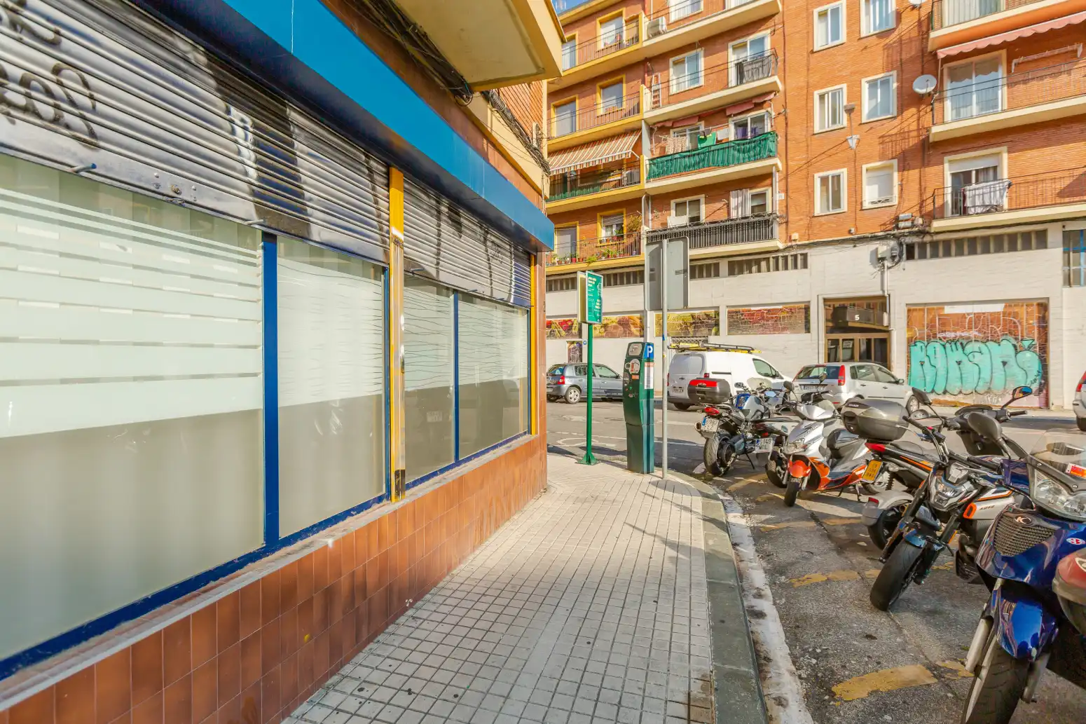 Vista exterior de Local en venda en  Pamplona / Iruña
