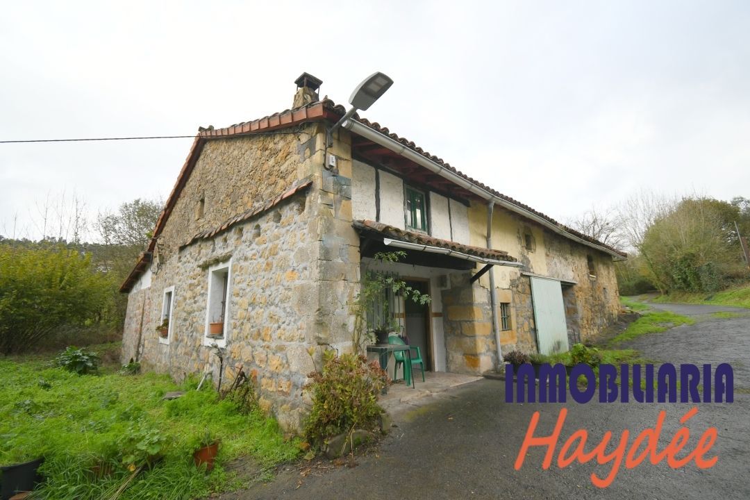 Country house for sale in Sopelana