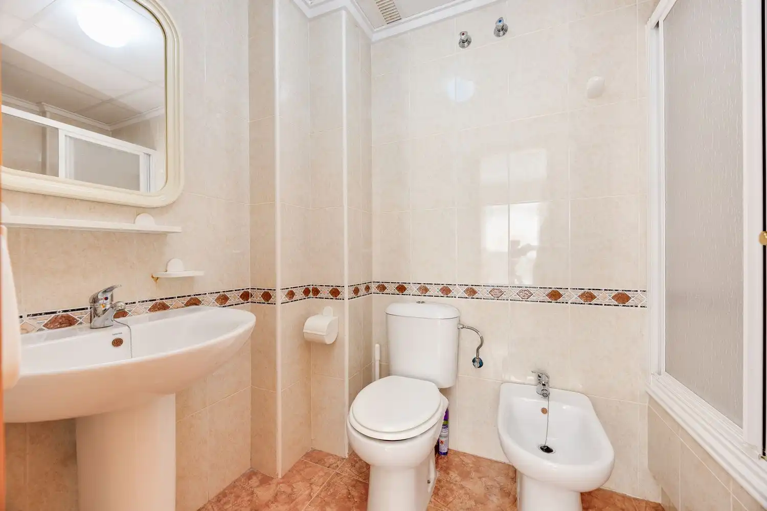 Piso con terraza en venta en Avenida Diego Ramírez Pastor 192, imagen 17