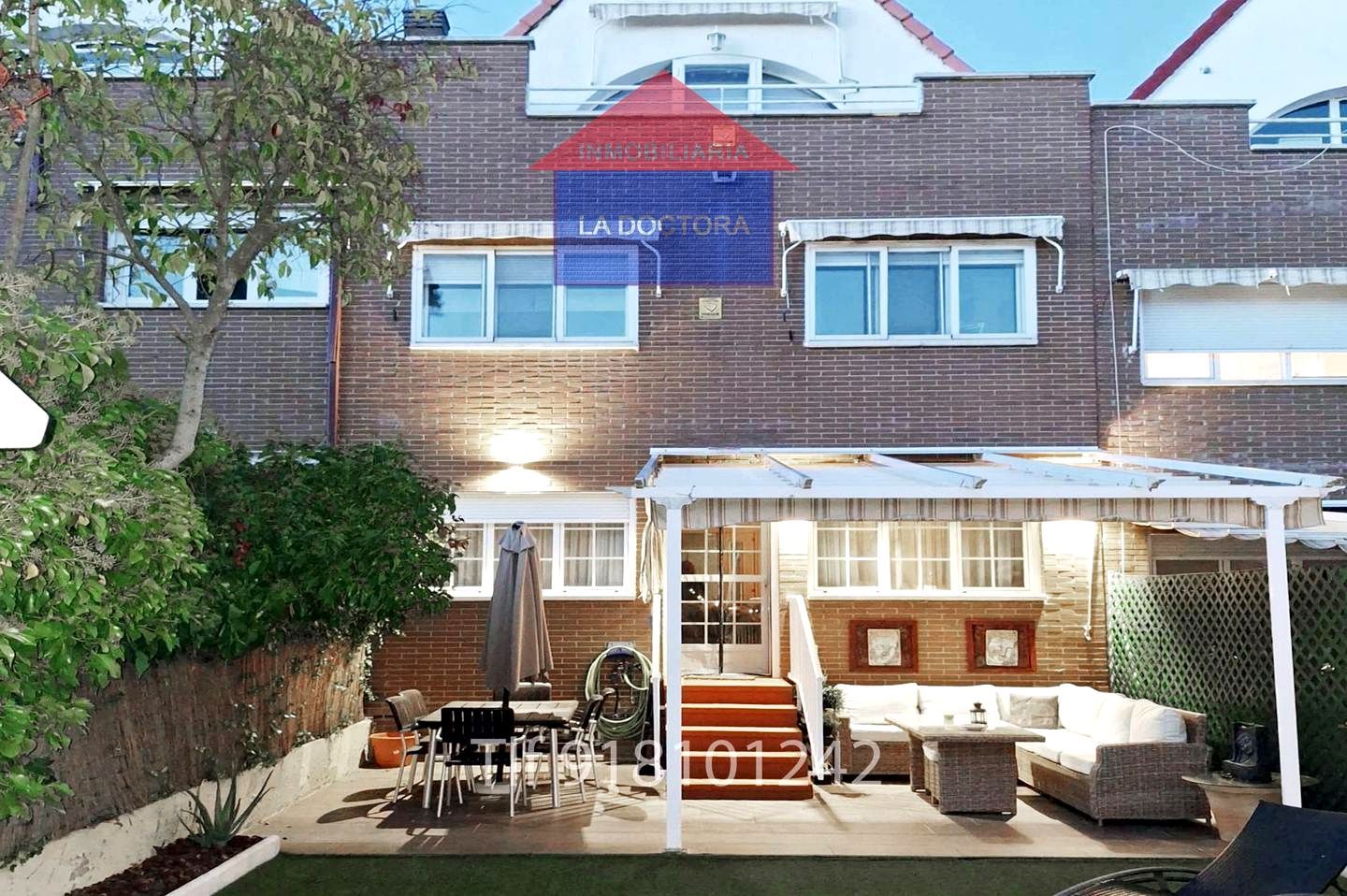 Jardí de Casa adosada en venda en Pozuelo de Alarcón amb Calefacció, Jardí privat i Terrassa