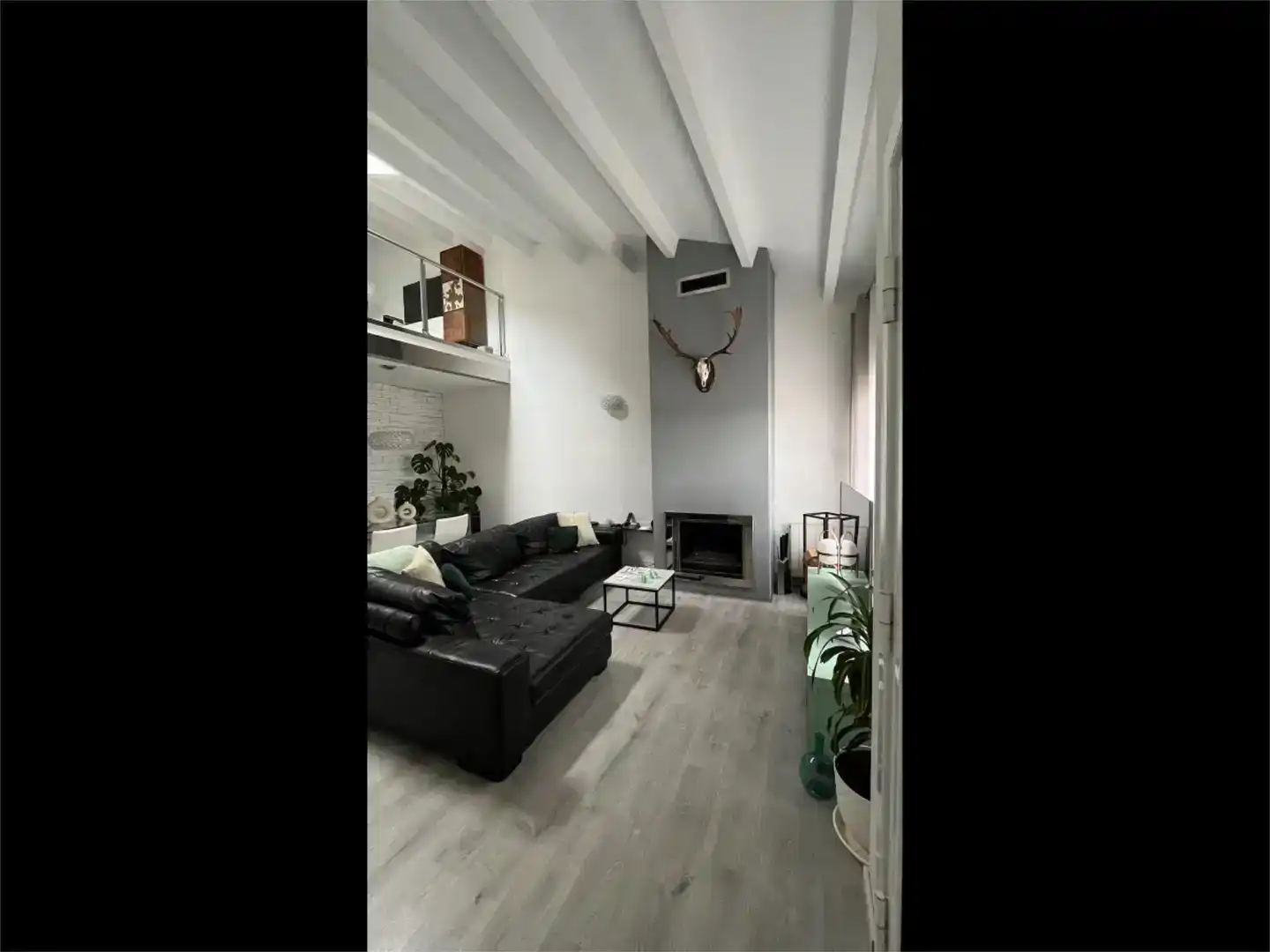 Sala d'estar de Casa adosada en venda en Caldes de Montbui, Barcelona