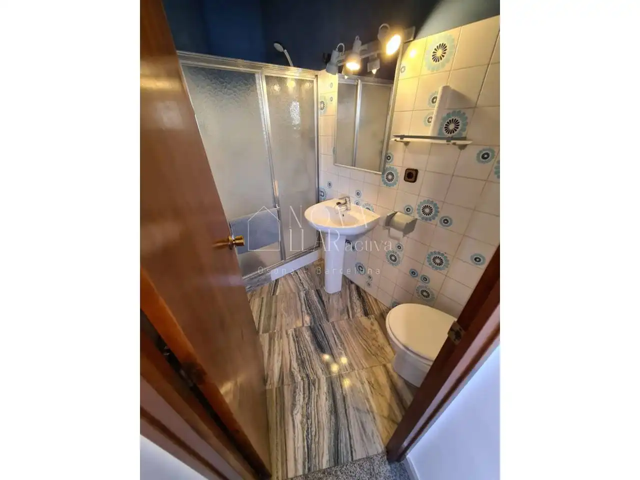 Bathroom of Flat for sale in Vic  with Heating, Terrace and Balcony